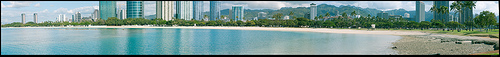 Ala Moana looking towards downtown.  Long panorama.  Click to see zoomified image